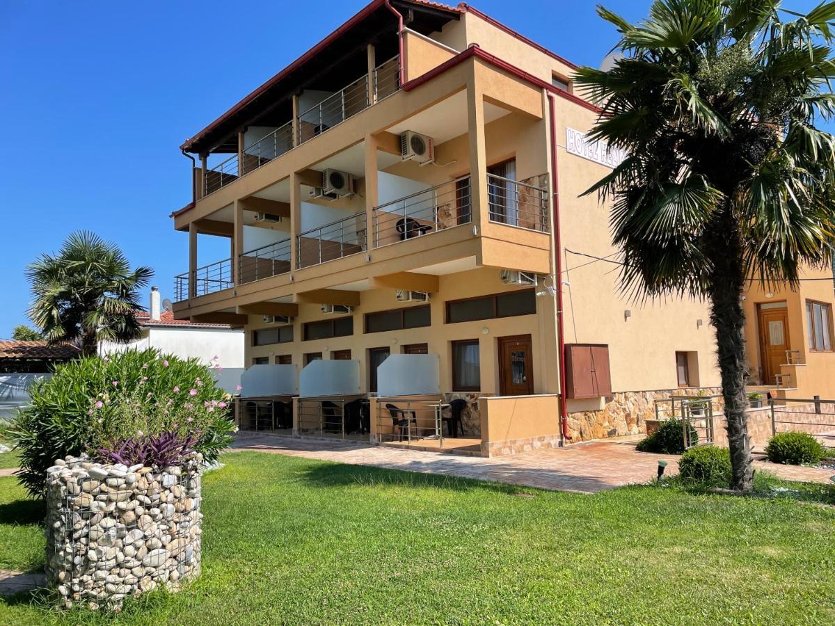 Helios Hotel Stavros  Buitenkant foto