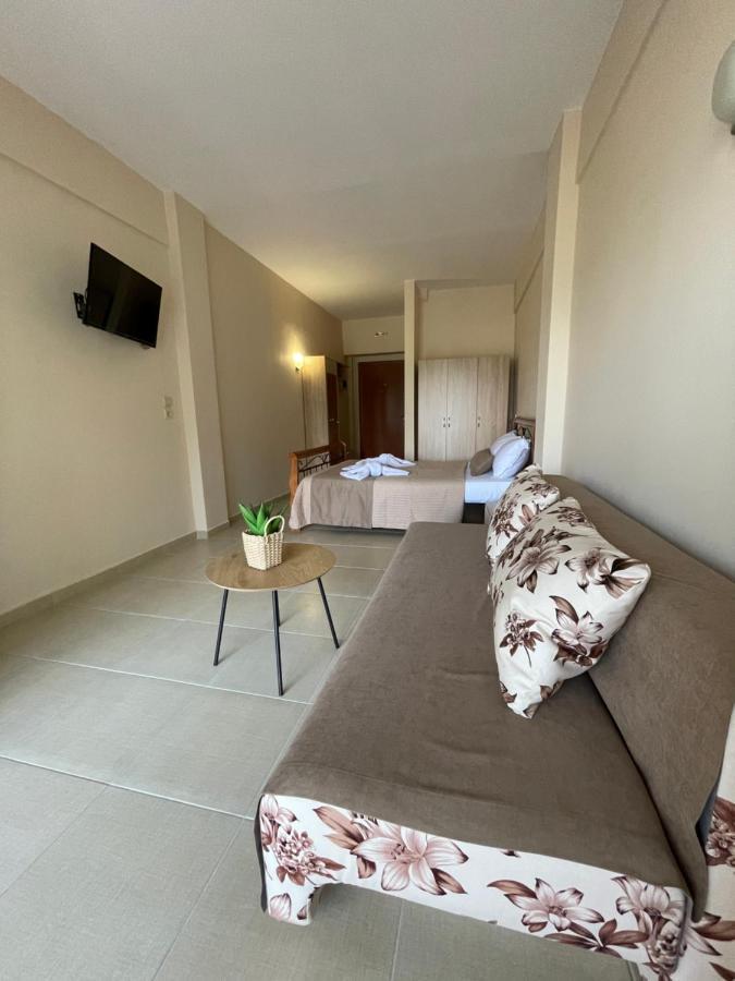 Helios Hotel Stavros  Buitenkant foto