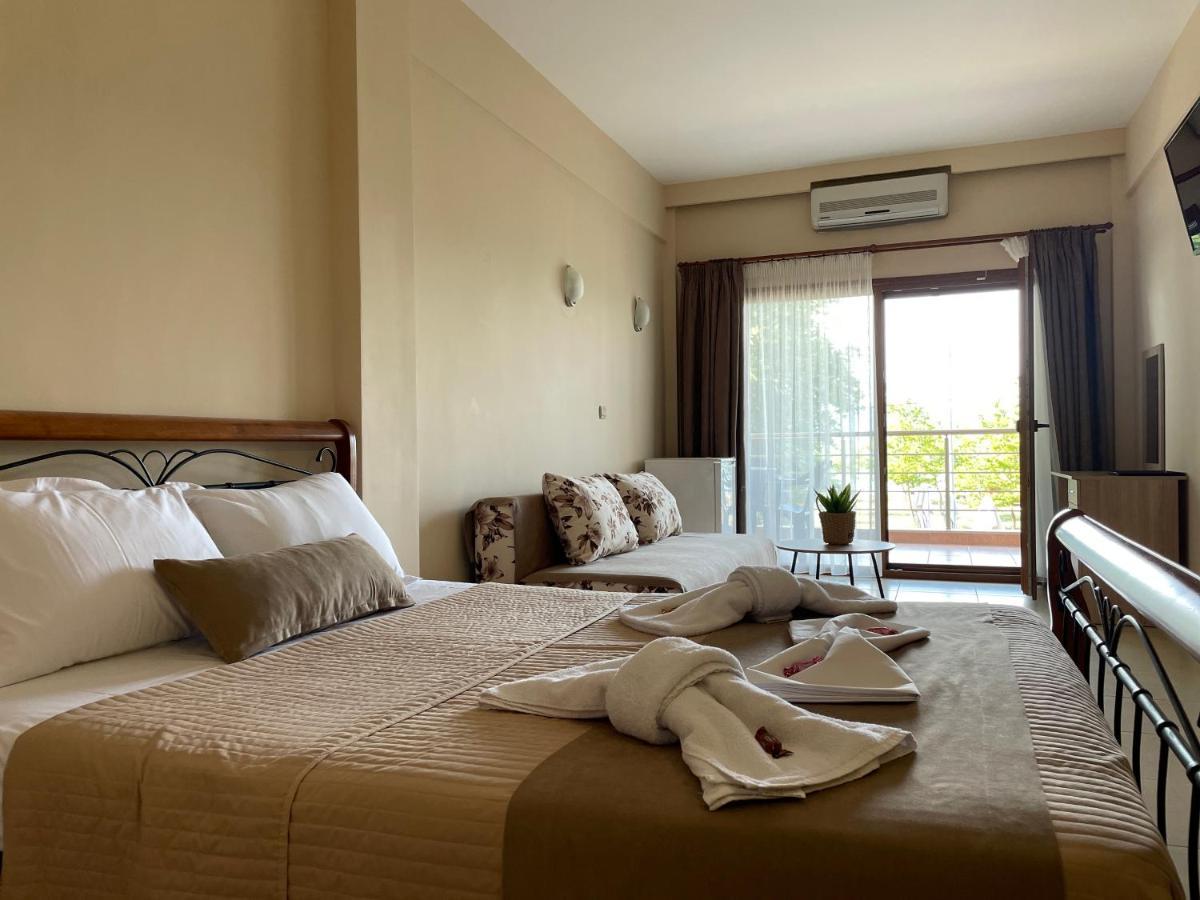 Helios Hotel Stavros  Buitenkant foto