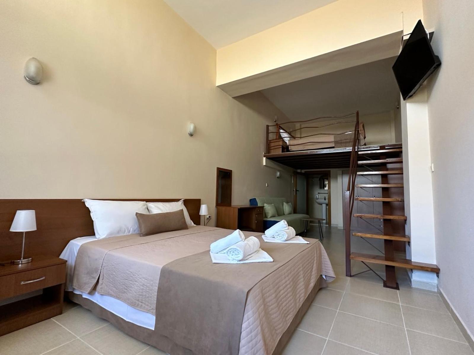 Helios Hotel Stavros  Buitenkant foto